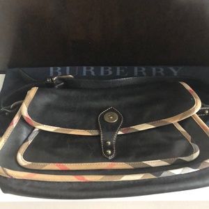 💕Sale💕 Authentic Burberry leather bag